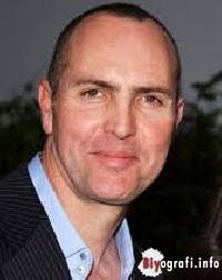 Arnold Vosloo