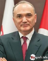 Faruk Özlü