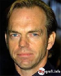 Hugo Weaving