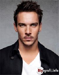 Jonathan Rhys Meyers