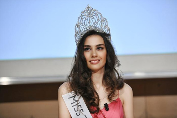 2013 yılında katıldığı Miss Turkey'de Türkiye Güzeli