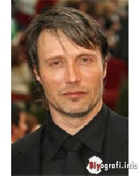 Mads Mikkelsen