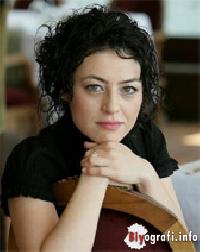 Nergis Öztürk